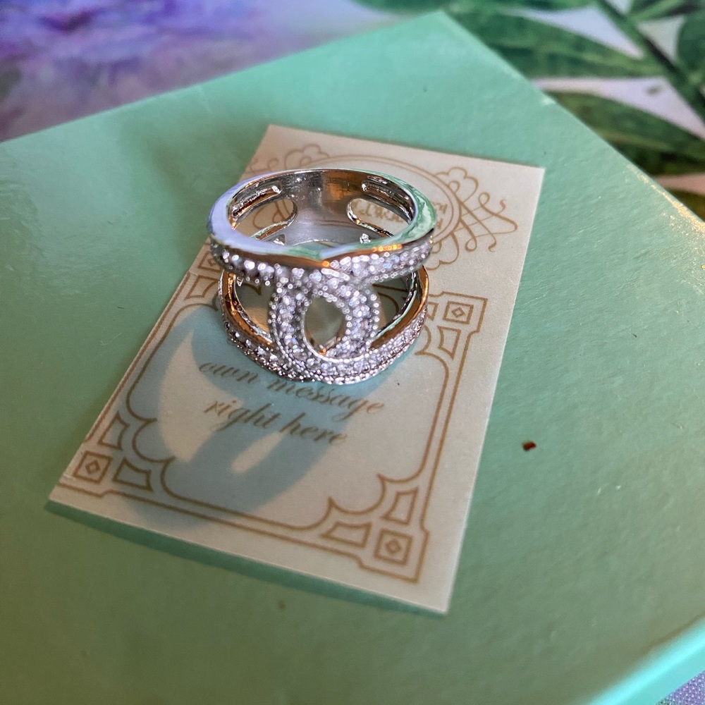 🎈Brand New 925 Silver CZ Ring
